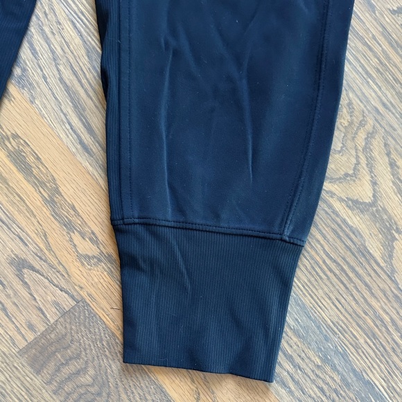 Athleta Venice Black Jogger Pants XS - Picture 2 of 5